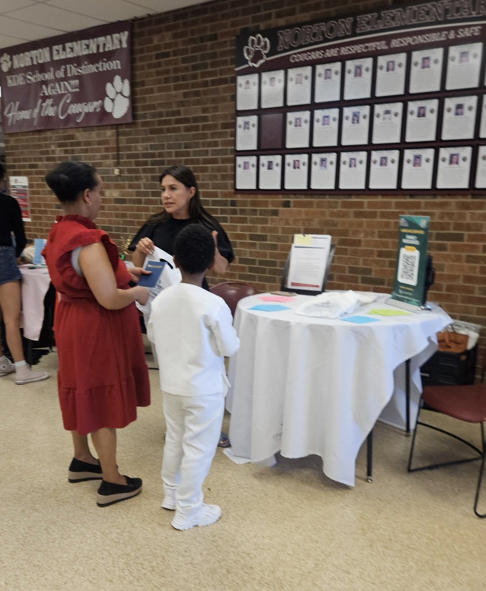 jcpsls's tweet photo. 🌎💙 Honored to be part of the Cultural Festival at Norton Elementary, celebrating alongside multicultural families. Languages and cultures make our community stronger 🗣️✨
#EquityThroughLanguageAccess
@DrJillHandley
@JCPSAsstSuptASP https://t.co/JxTM8zjKNN