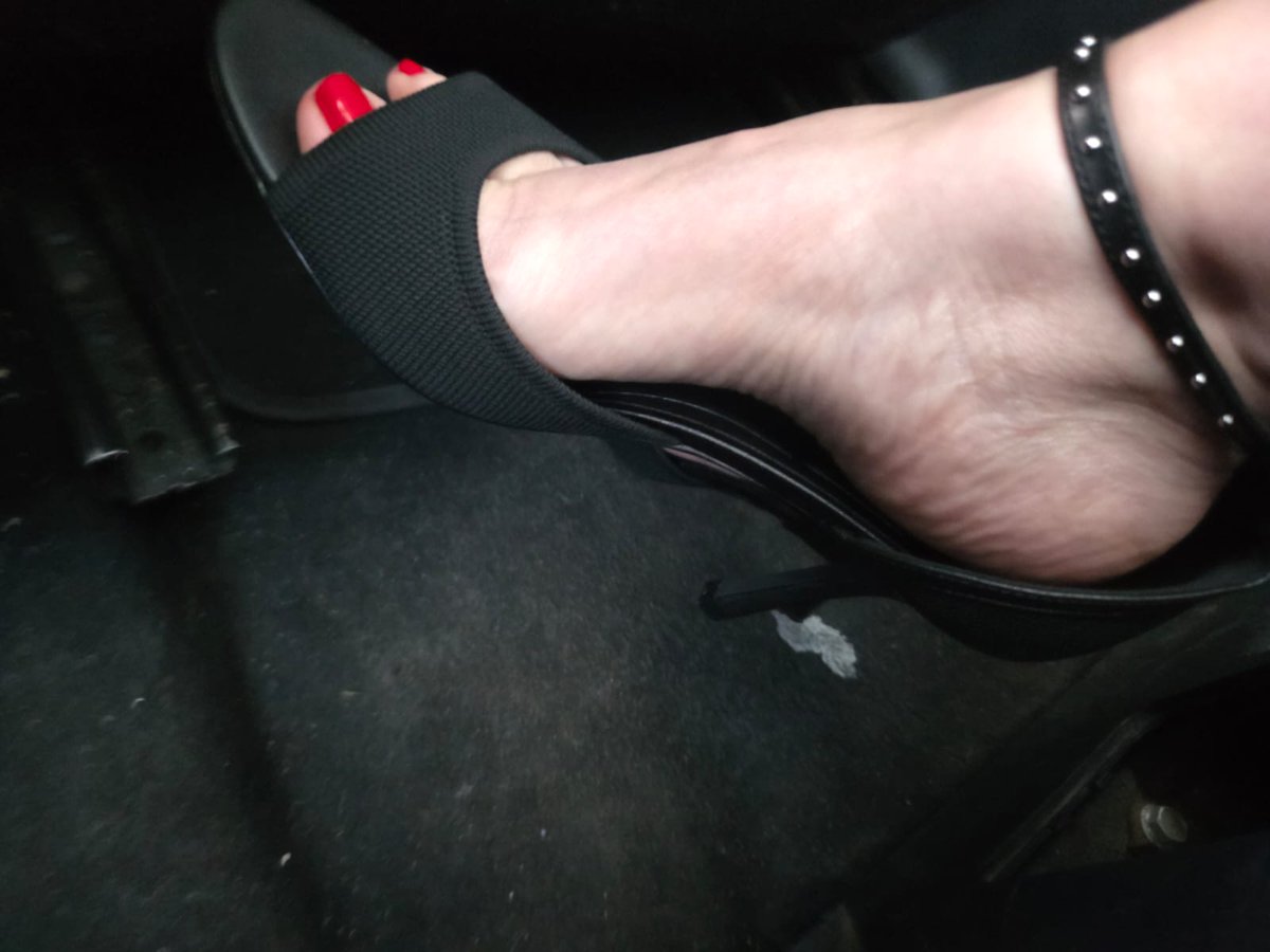 Simply The Best tweet media