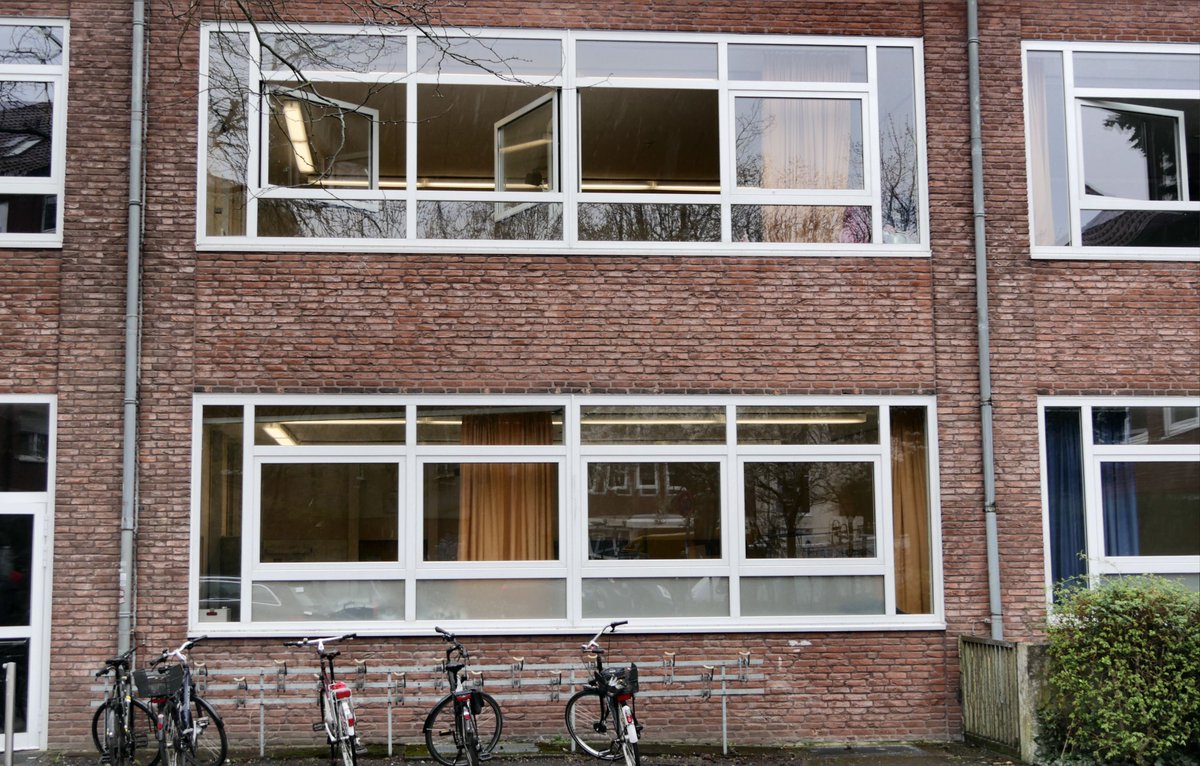 EffizienzEntech's tweet image. Mit der EPBD wird Raumluftqualität in der Energieberatung wichtiger. Nicht „Fenster oder Anlage?“ ist die Kernfrage, sondern: Welches Lüftungskonzept funktioniert im Alltag wirklich? #Energieberatung #Lüftung #EPBD
