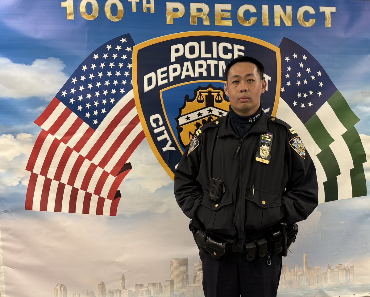NYPD100Pct's tweet image. We are pleased to introduce our new Executive Officer, Captain Philip Wu. With extensive knowledge and experience, Captain Wu is dedicated to serving the #Rockaway community &amp;amp; is honored to assume his new role as 💯 Pct XO. Welcome, Captain Wu and Congratulations!!!