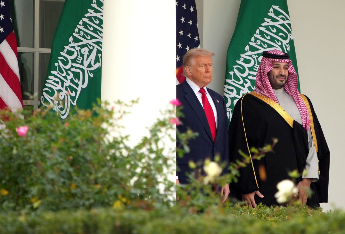 American, Western and Arab officials:

#Saudi Arabia pressured the United States to secure a ceasefire in #Lebanon to maintain the continuity of US talks with #Iran 🇸🇦🇱🇧🇺🇸