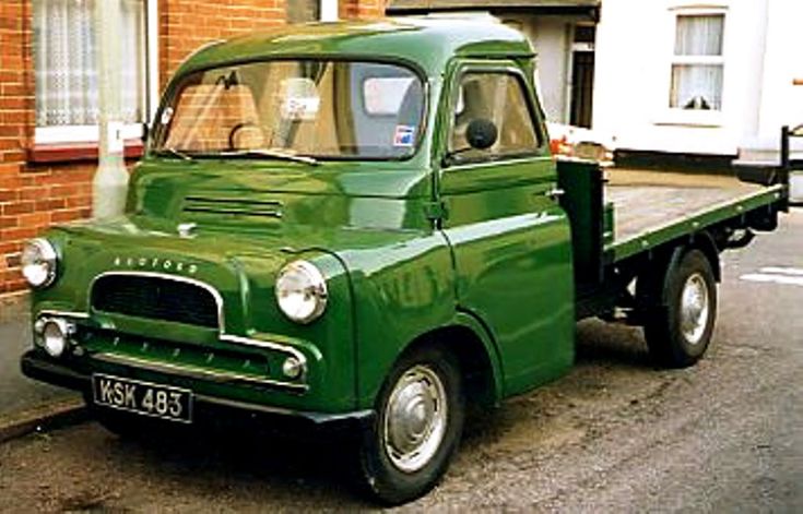 QuirkyRides's tweet image. #Bedford CA 8 cwt #pickup #1960s