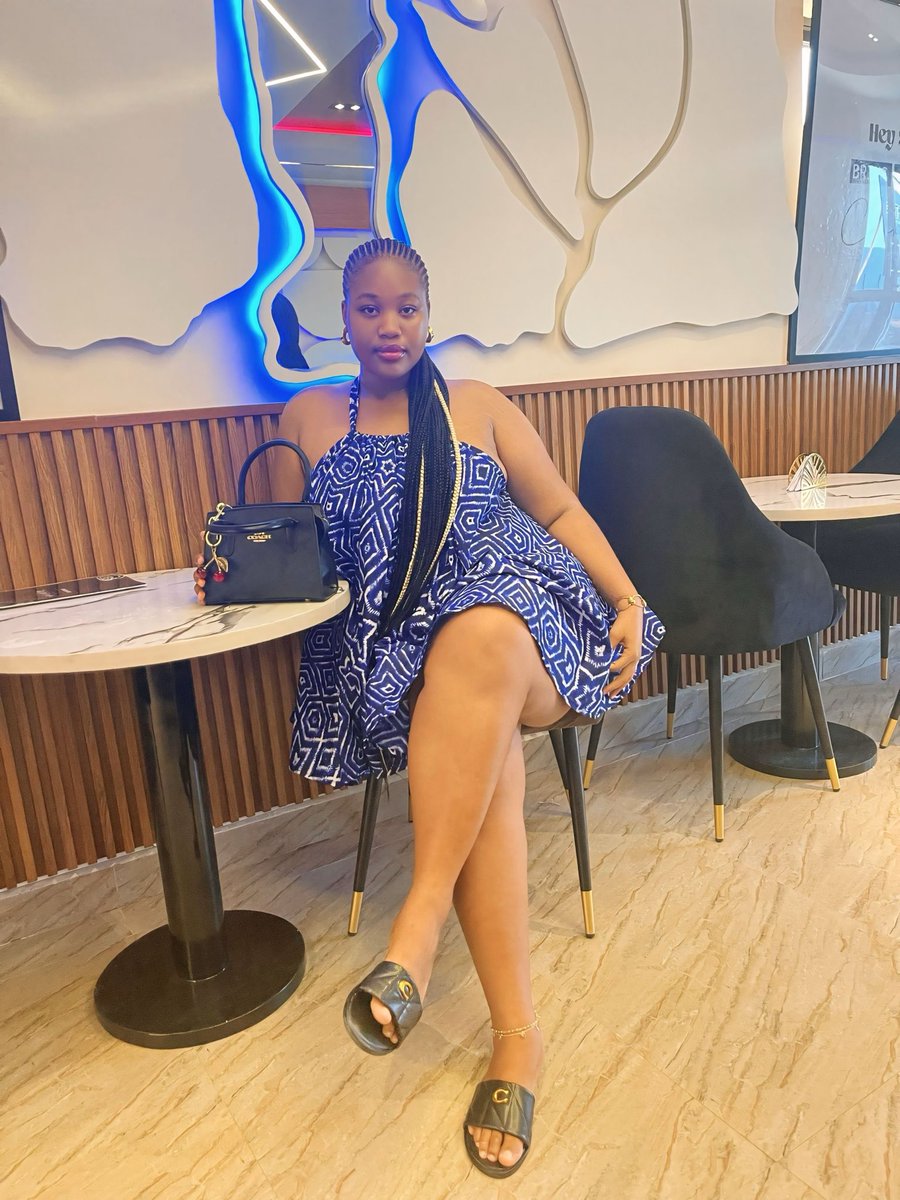 Hot girl🥀 tweet media