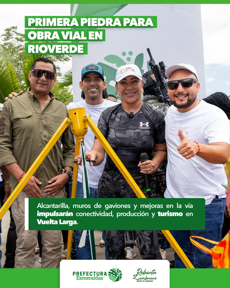 PrefecturaESM's tweet image. #HechosNoPalabras✅ | Junto a nuestra prefecta @RobertaZam_ofi, en Vuelta Larga, cantón #Rioverde, colocamos la primera piedra para la construcción de alcantarillas y muro de gaviones, una obra esperada que beneficiará a miles de habitantes de la zona.

#RobertaSíCumple
#EllaEs
