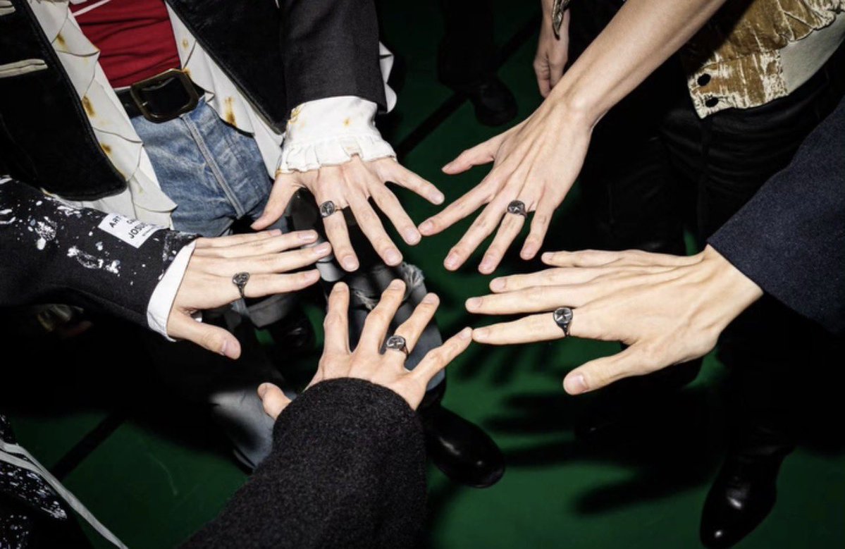 yue loves ghost girl🪾 tweet media