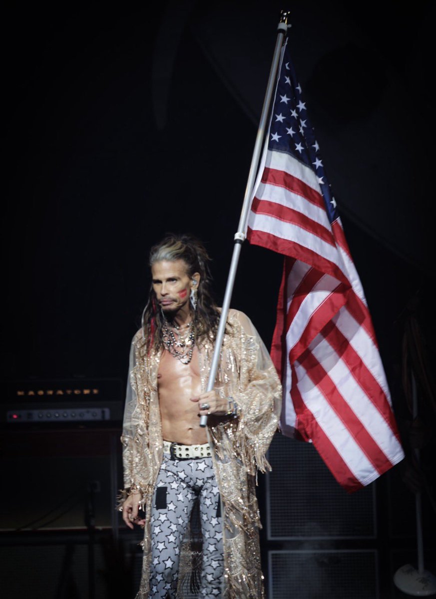 ImStevenT60's tweet image. TO QUOTE ONE OF MY FAVS... TONI MORRISON "THE FUNCTION OF FREEDOM IS TO FREE SOMEONE ELSE"
... INDEPENDENCE
ISN'T SOMETHING WE GET... IT'S
SOMETHING WE DO. AND THAT MEANS WE ALL NEED TO PUT ON OUR BIG KID PANTS AND #WEARADAMNMASK #HAPPY4THOFJULY
📷 #KatBenzova