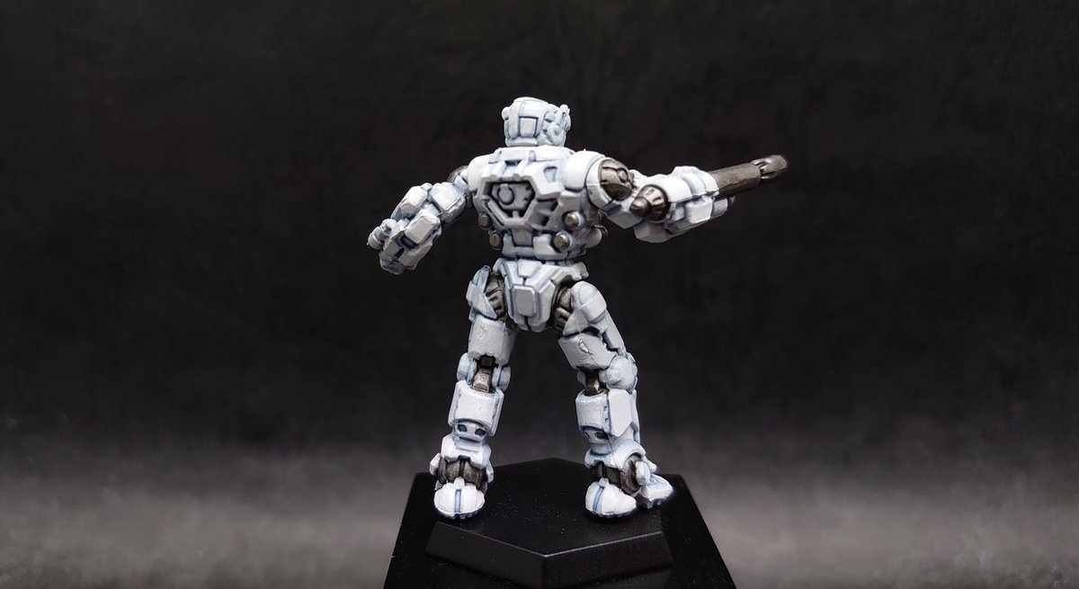 Morikaw90702047's tweet image. Morikawa専用バトルメック
「白いBLACK KNIGHT」完成です😉‼️
ホントは赤の差し色を入れようかと思ったのですが、なんだかこのままでもカッコいいような気がしてとりあえず白いままで。気が向いたら赤を入れます☺️
#バトルテック
#battletech