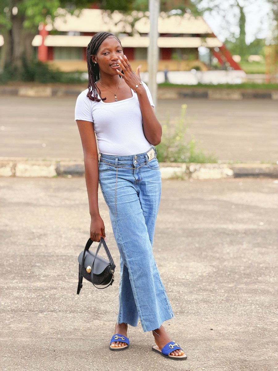 Vee_Dove's tweet image. Day 4: Denim on Denim🤍💙
#denim
#FUNAABFYB26