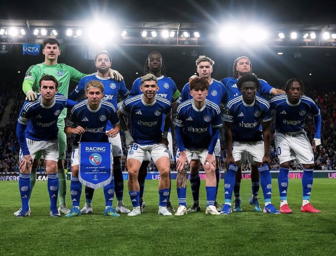 Footballdayy tweet media