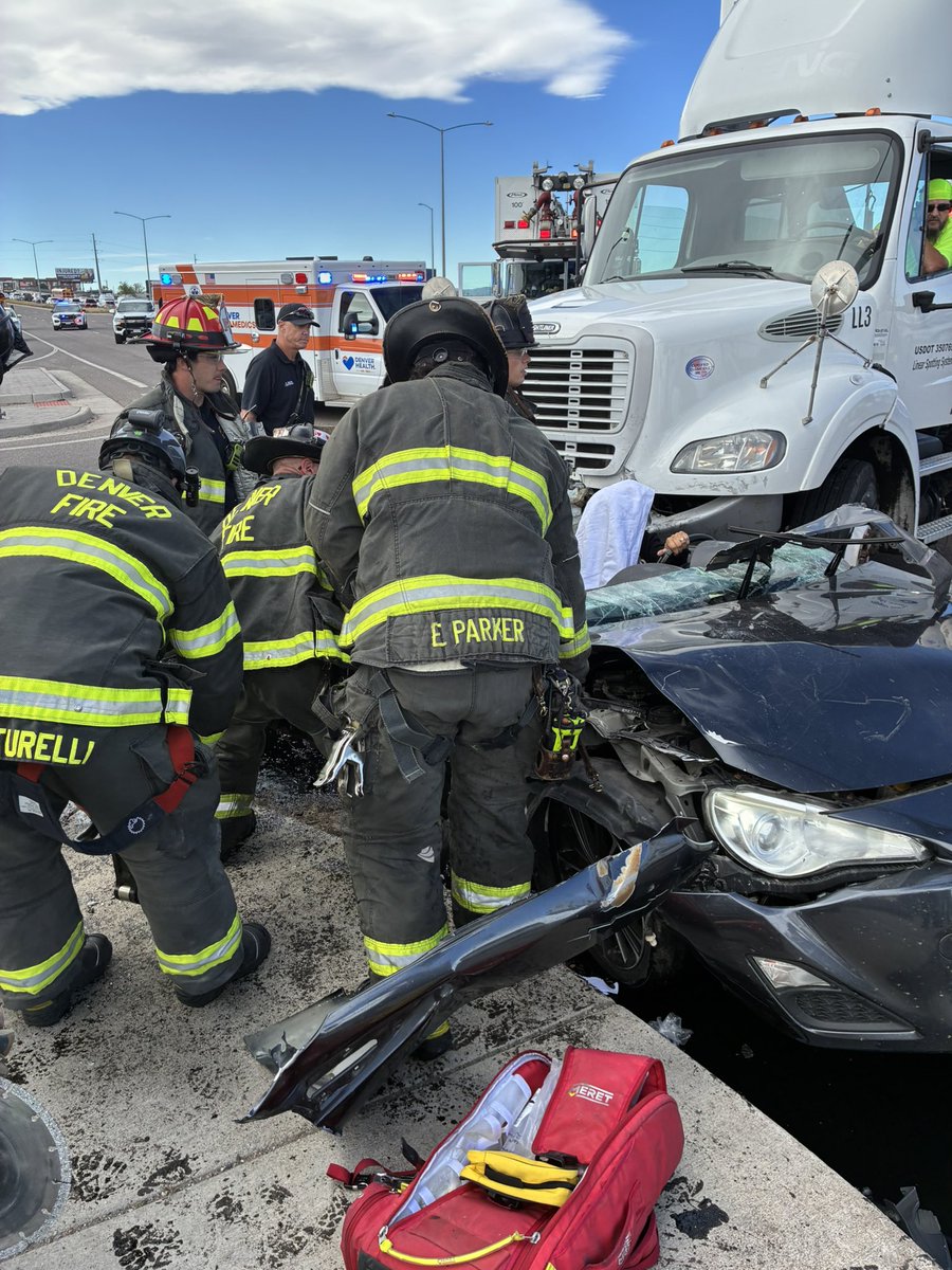 Denver Fire Department tweet media