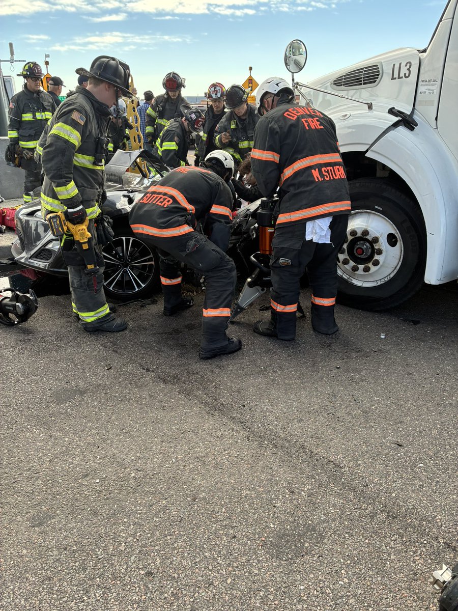 Denver Fire Department tweet media