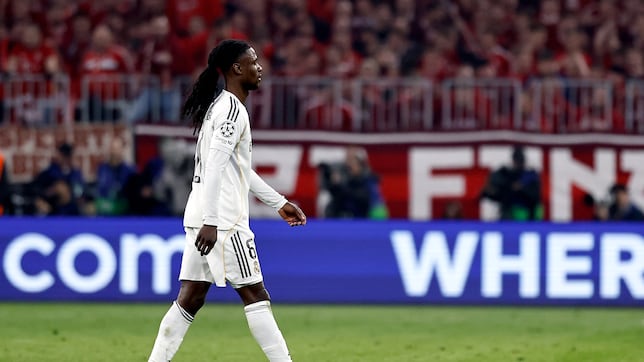 كامافينغا لاعب وسط ريال مدريد يعتذر للجماهير. اعترف بخطئه وتحمل المسؤولية بعد ما حدث، مؤكدًا احترامه الكبير للنادي والجماهير. أعتذر لجماهير ريال مدريد، ما حدث كان خطأ مني وسأعمل على تصحيحه. المصدر: صحيفة آس 