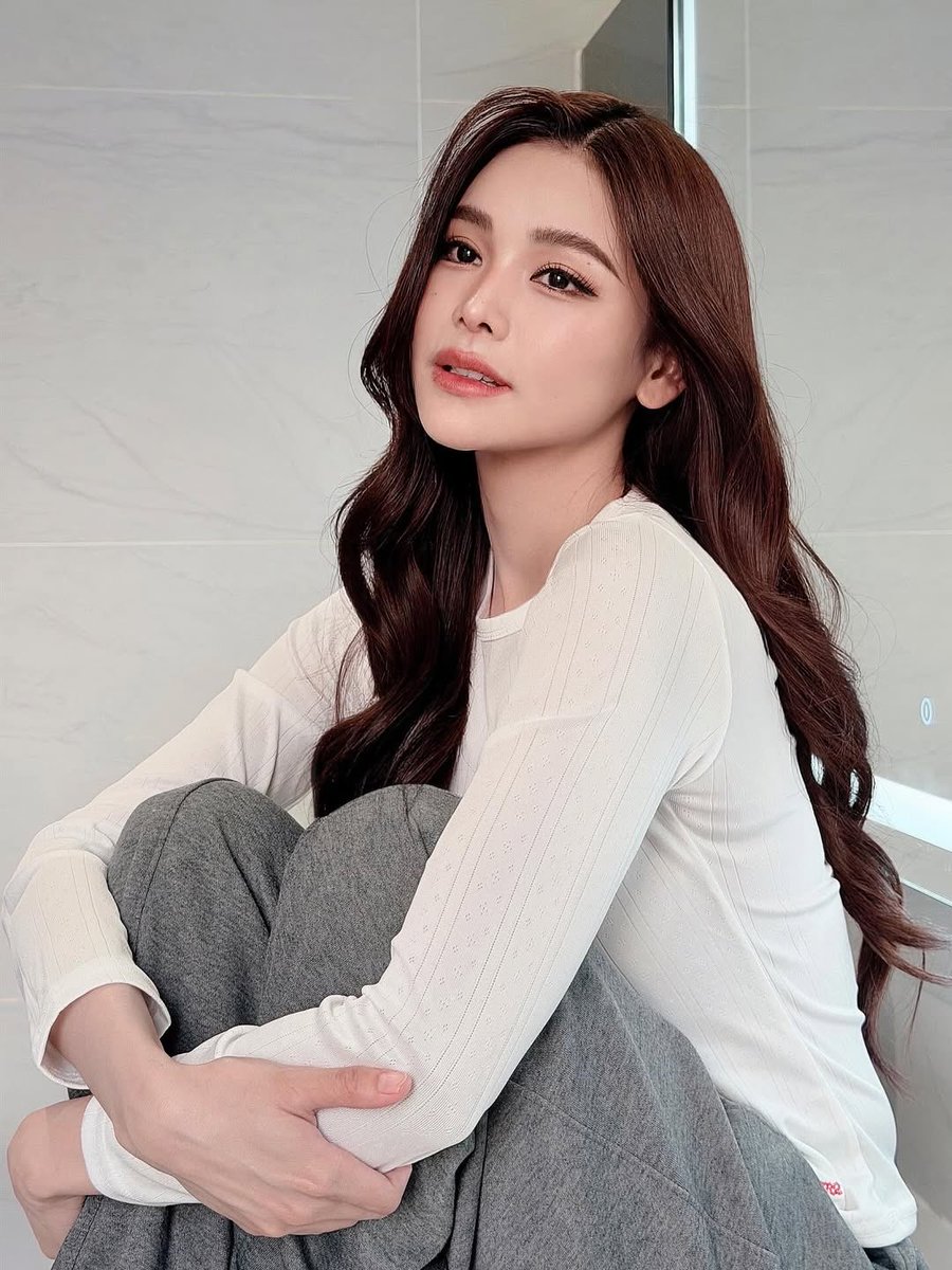 Waratin2115's tweet image. good morning EngEng 😊 another day of filming awaits luuk. Have a nice day filming #MurderInTheKitchen Q2 na 🤍

 ENGFA ABSOLUTE QUEEN17
#อิงฟ้ามหาชน #EngfaWaraha @EWaraha