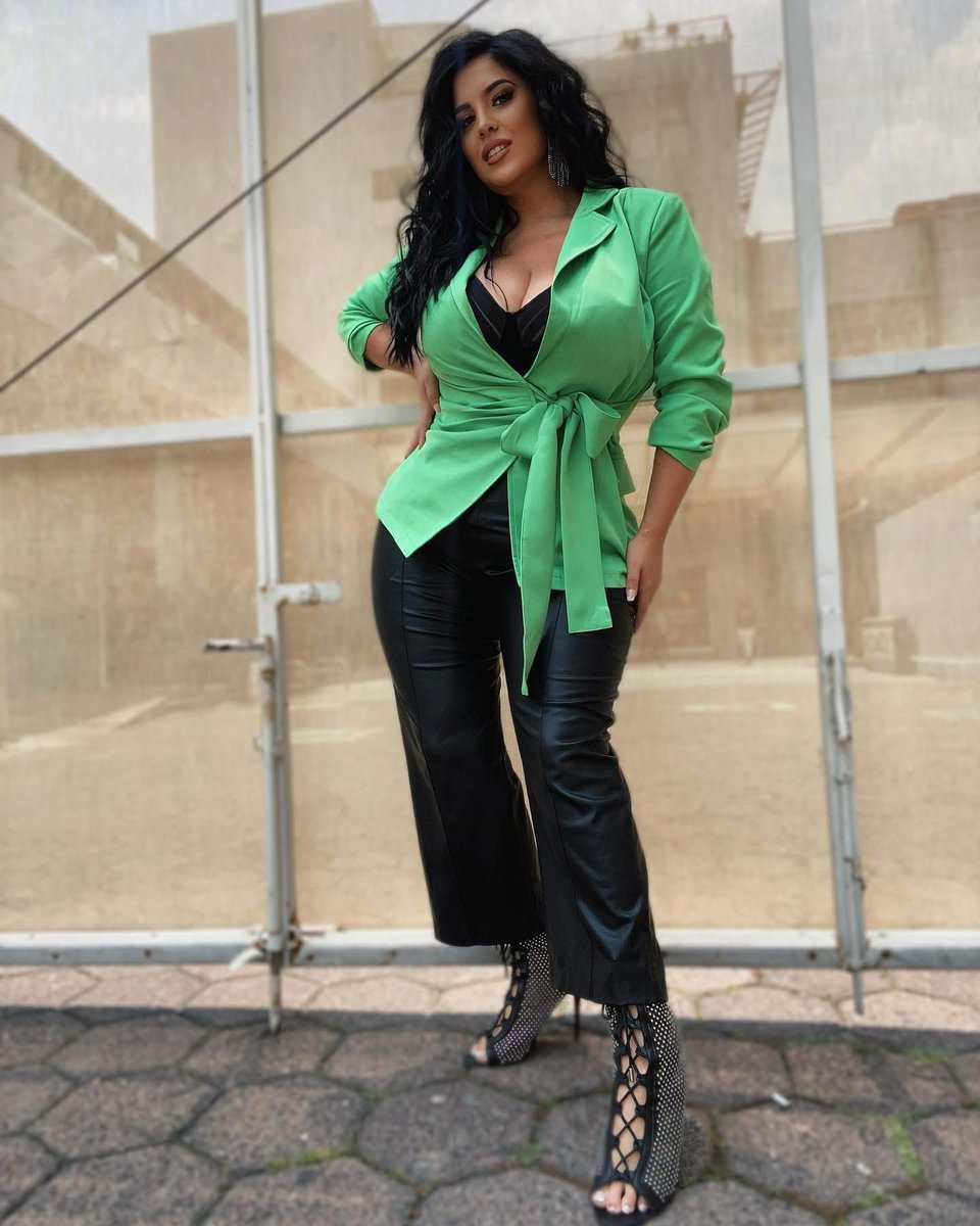 SharyWilliams's tweet photo. CurvyZelma Amable
💓🧁🦄💜
#LCDLF6
#Amable
#TeamCurvyZelma
@TLMDRealities 
@LCDLFTLMD 
@LaJefaTLMD https://t.co/pg5eafoeot