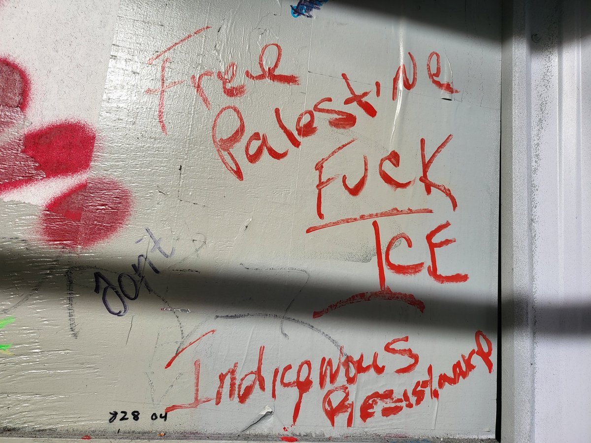 critcrim's tweet image. Free Palestine 
Fck ICE 
Indigenous Resistance 

Seen in Vancouver.