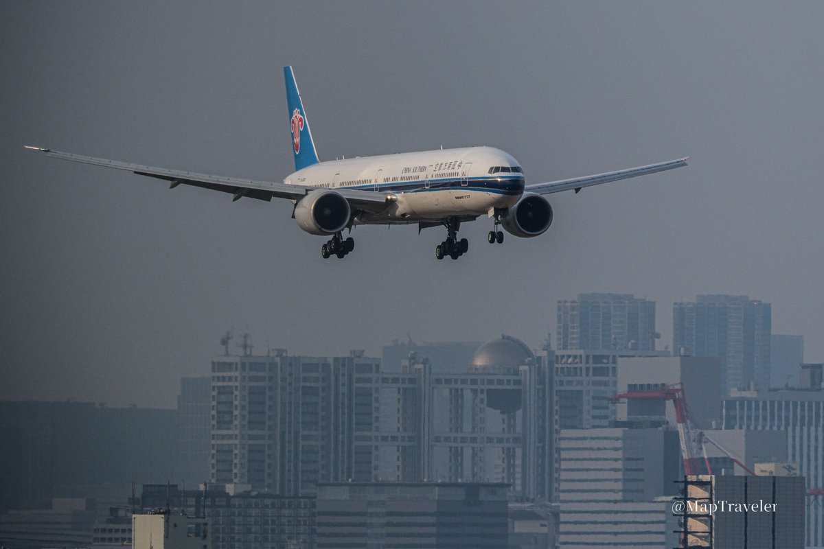 Traveler25889M's tweet image. #羽田空港 #HND #airlines #fujifilm
#写真が好きな人と繋がりたい 　
March-30-2026 
Haneda Airport （Terminal-2）　
China Southern Airlines（B-2029）
Boeing B777-31B/ER

FUJIFILM X-H2
XF150-600mmF5.6-8 R LM OS WR
F8.0　1/800　M　ISO400　653ｍｍ