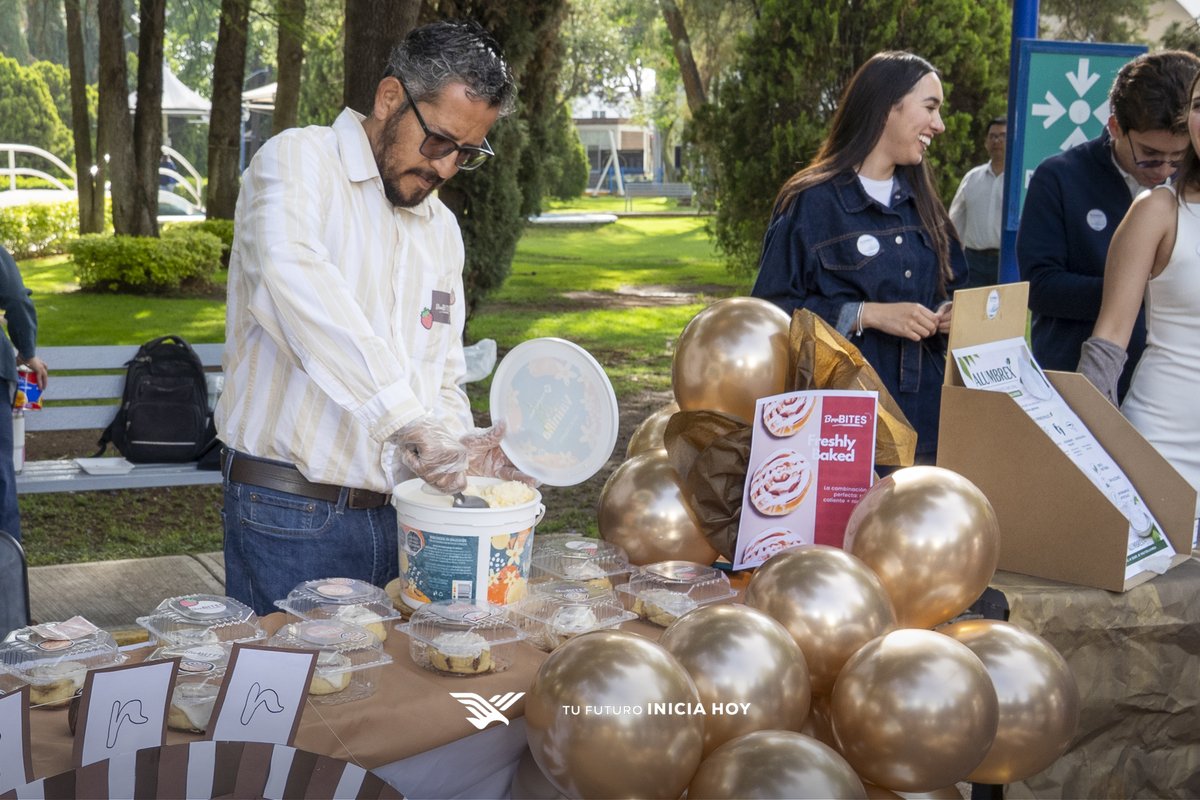 El espíritu emprendedor de los alumnos del Sistema Empresarial de la UCA se destacó en la presentación de proyectos emprendedores, donde tuvieron la oportunidad de compartir con la comunidad y sus profesores sus ideas, proyectos y pasión por innovar.
#UCA #TuFuturoIniciaHoyUC