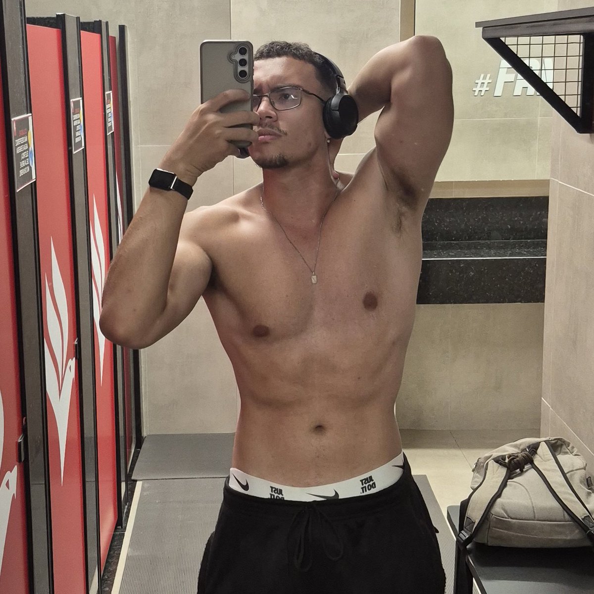 Alpha Jonathan tweet media