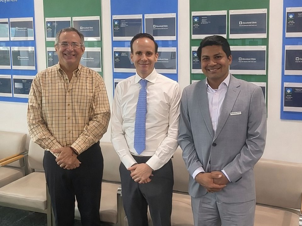 Universidad Espíritu Santo tweet media