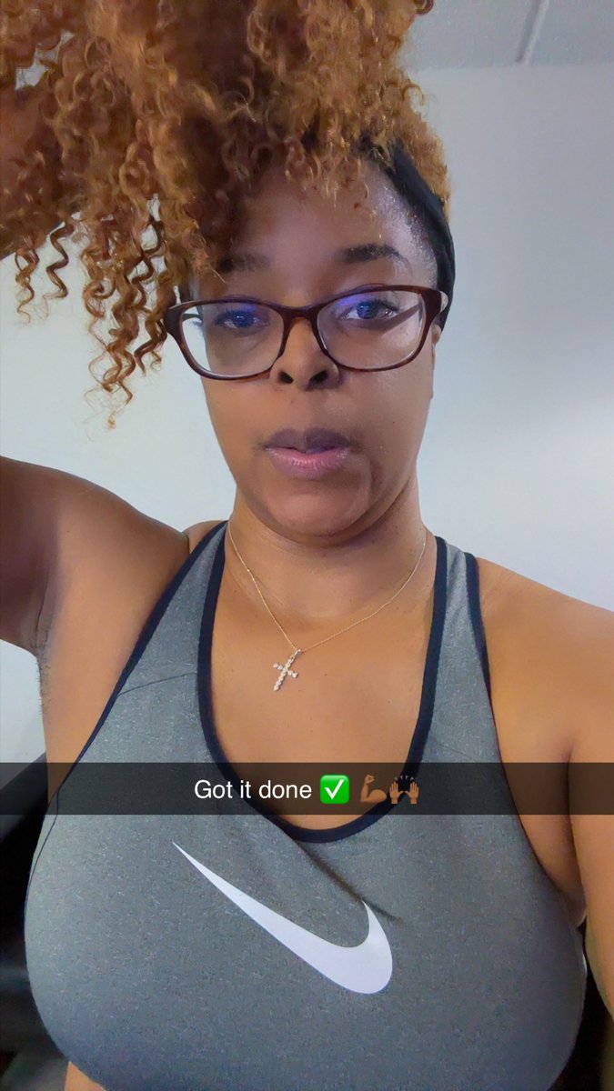 tbv_live's tweet image. When the shift happens: I was incredibly tired… and STILL did my workout. It’s in THESE moments that you decide whether or not you want to reach your goals 👊🏾 #FitLife #WeightTraining #TheBetterVersion #SelfCareMatters #HealthyLifestyle