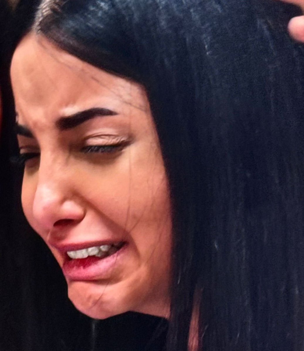 totlebah tweet media