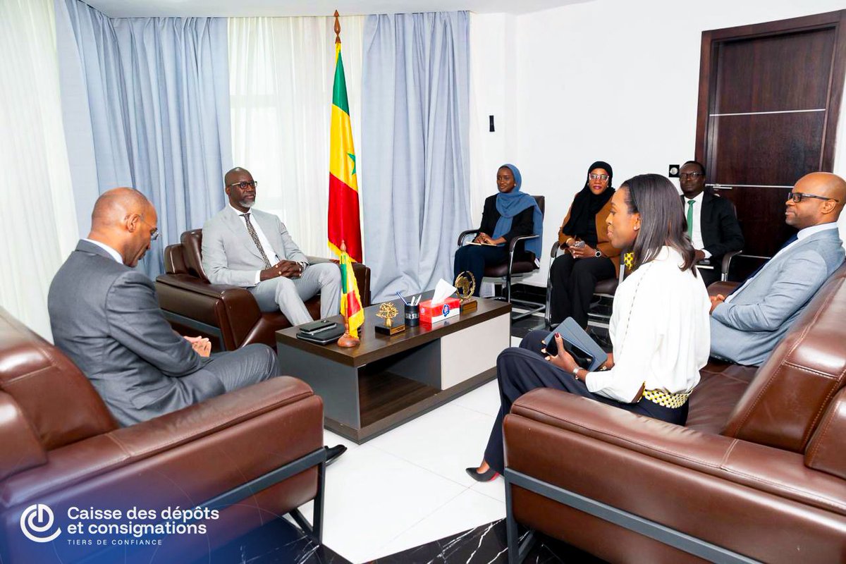 cdcsenegal's tweet image. La Caisse des Dépôts et Consignations (CDC) a récemment tenu une rencontre avec la NSIA Banque Sénégal et la NSIA Holding Financière.
À travers ce dialogue stratégique, la CDC réaffirme son engagement à jouer pleinement son rôle de partenaire institutionnel de long terme
#CDC