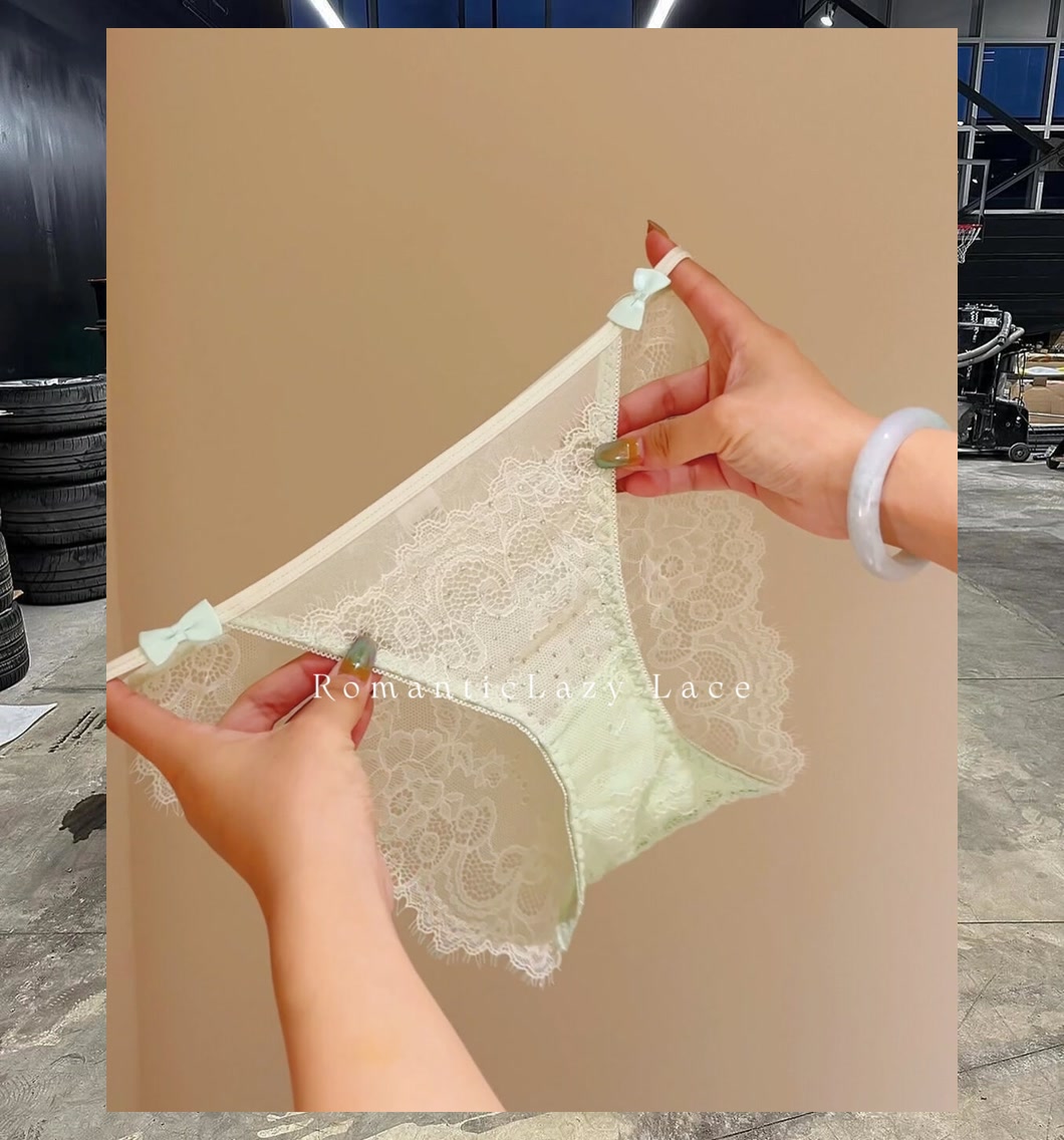 Dee Spain tweet media