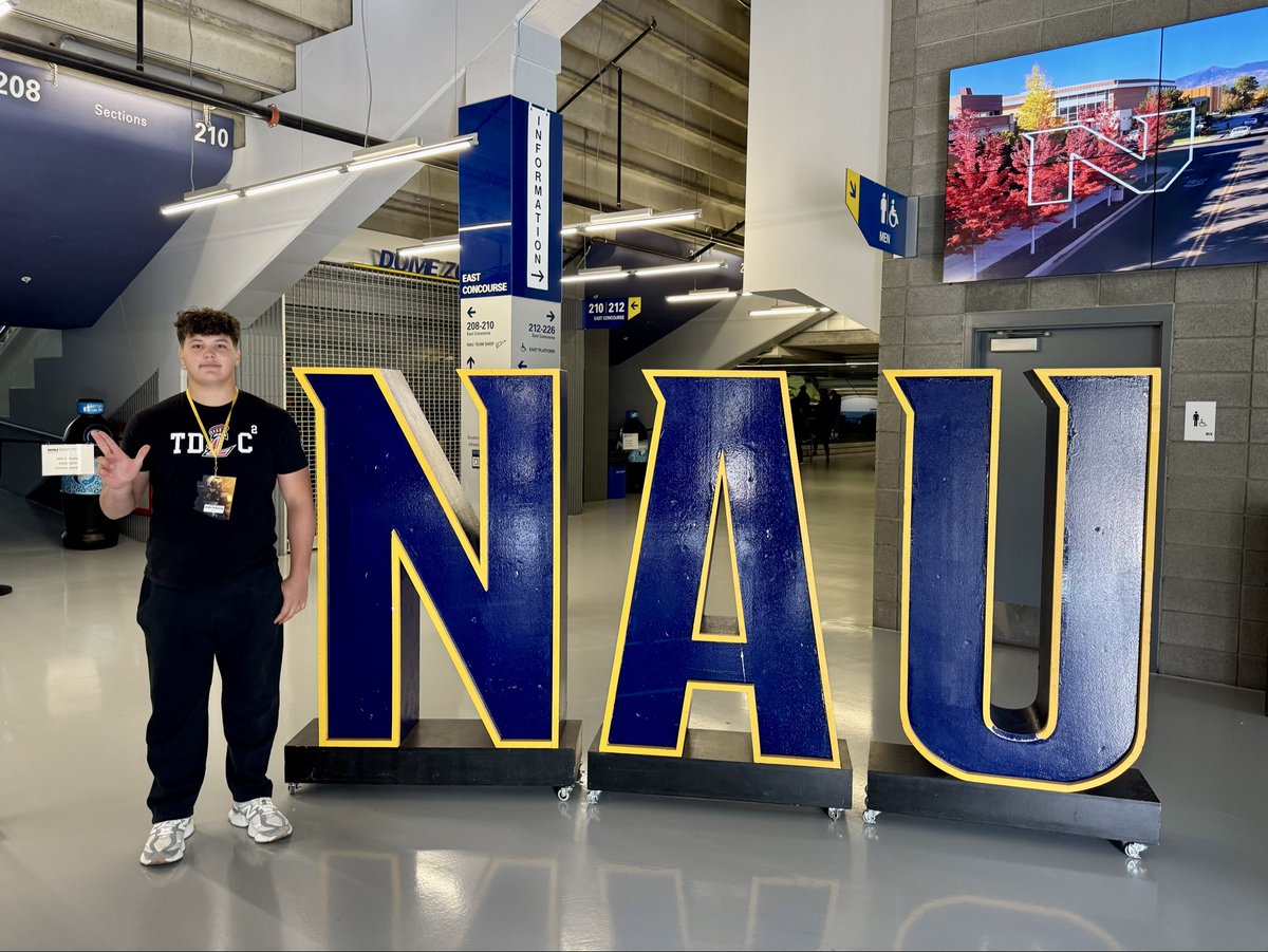 AidanThompson52's tweet photo. Great time visiting @NAU_Football today. Appreciate all the coaches time and look forward to seeing you again.
@TimRoschmann @FouHoChing  @KendallColeman_ @CoachTDG @HoltEberhart @CamEickhoff @coachthomasfb https://t.co/vLZHNvGg0v