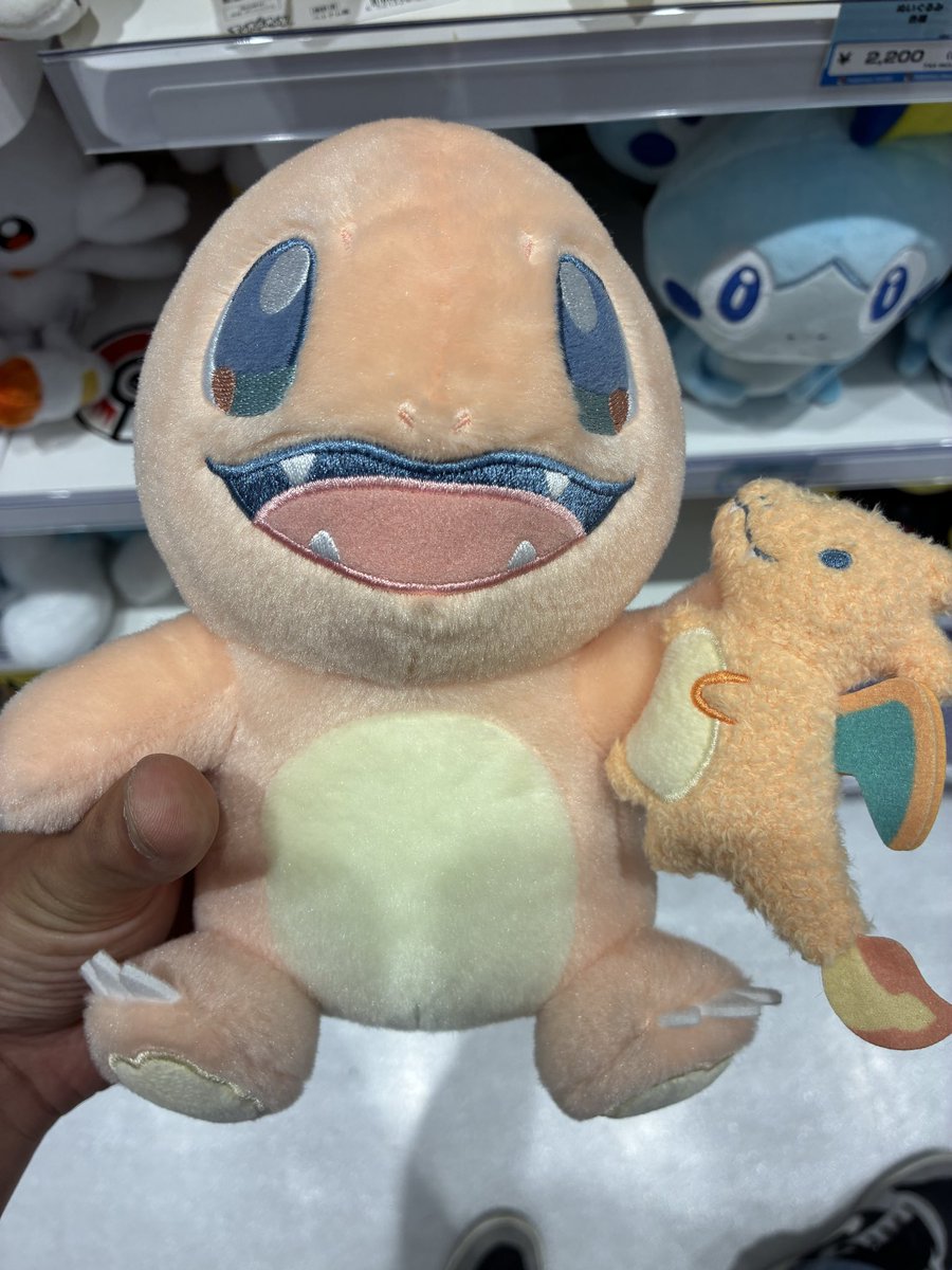 pokekanchan's tweet photo. 仕事で福岡へ！博多駅きた！
もちろんポケモンセンターに行ってきました😆 https://t.co/59DqZHMNdv