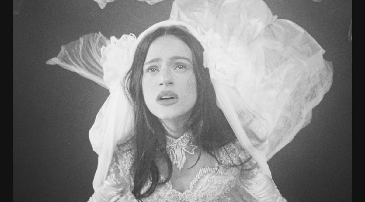 𝐿𝑈𝑋 tweet media