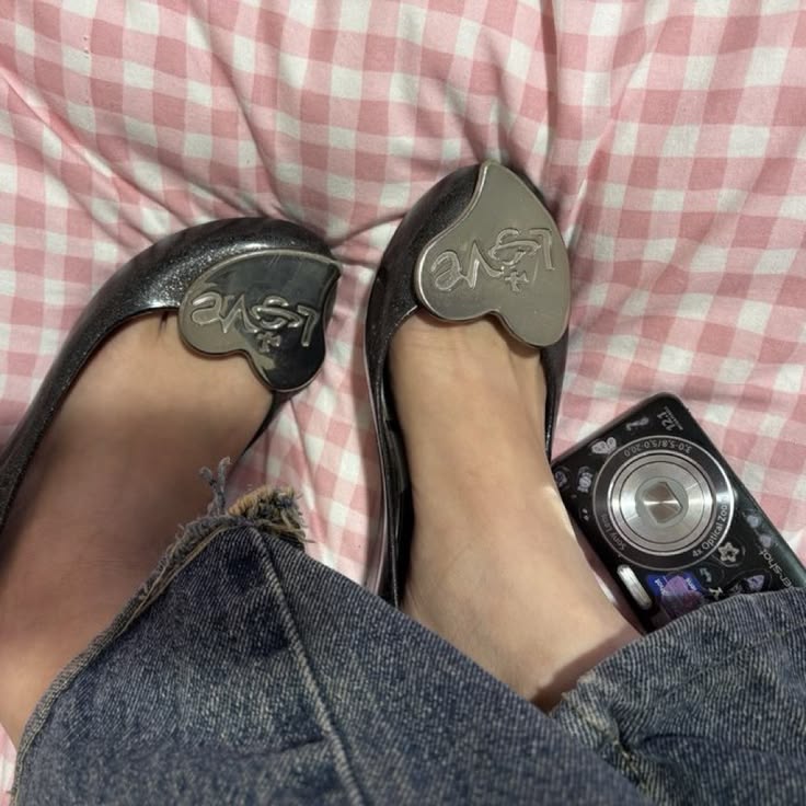 kelly୨୧ tweet media