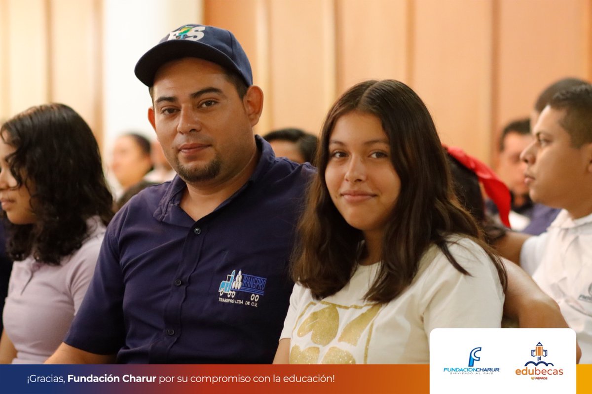 FEPADEsv's tweet photo. Fundación Charur reafirma su compromiso con 125 becas este año y un total de 1,061 oportunidades sembradas en educación. 
Gracias por confiar en nuestra labor y ser un aliado hacia la educación. 🙌📚 https://t.co/FGWXOs3qCB