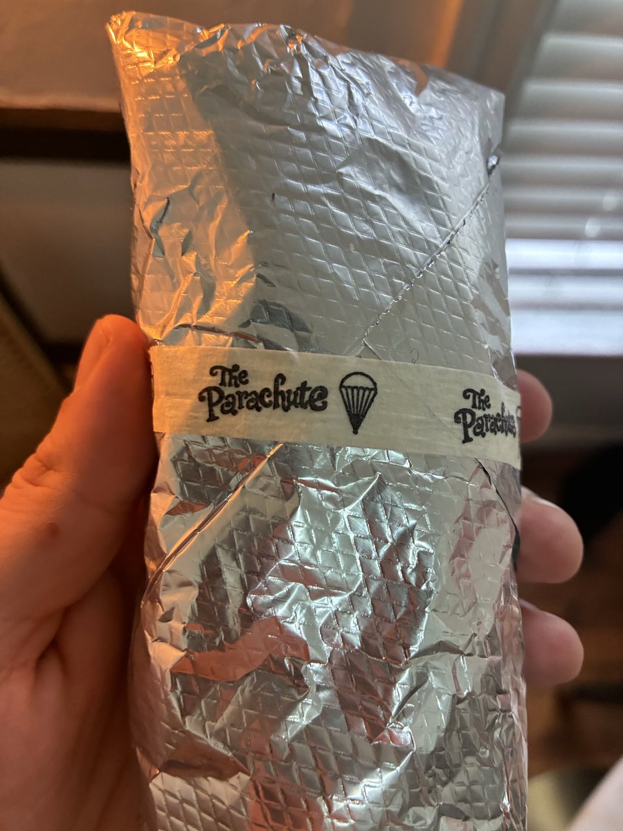 AndrewCTE's tweet photo. Hailey Bieber milkshake < Hayley Williams taco https://t.co/pys2LRWn4N
