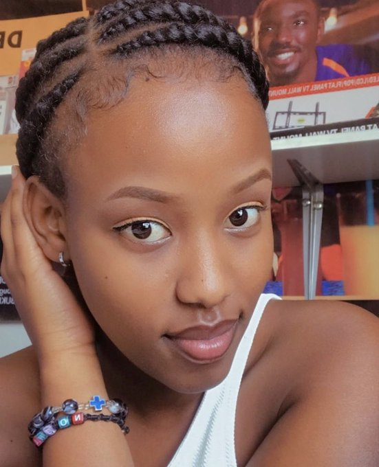 The major tweet media