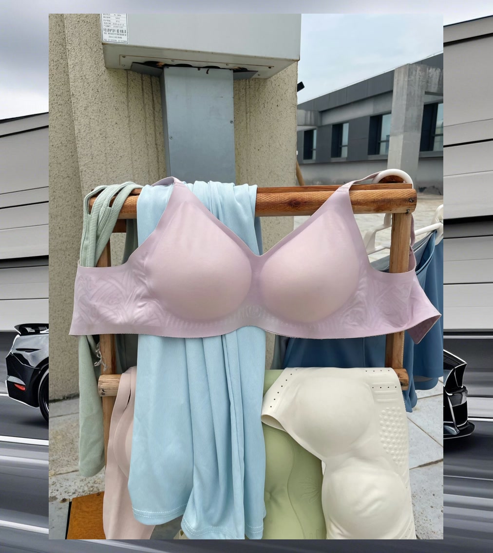 Barbara Price tweet media