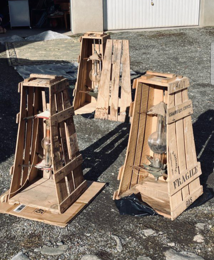 selfmademaker's tweet photo. Vintage X-ray tubes (likely mid-20th century). Found on a French private classifieds website.

#hightech https://t.co/dAWocXvrVh
