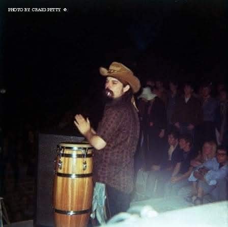 CPapasergio's tweet image. The #GratefulDead gave a rock concert on the Washington University Quadrangle, but some county residents were not grateful
the sound, they said, was enough to wake the dead
April 17, 1969: Quadrangle, Washington University, St. Louis
archive.org/details/gd1969… recorded by Bear