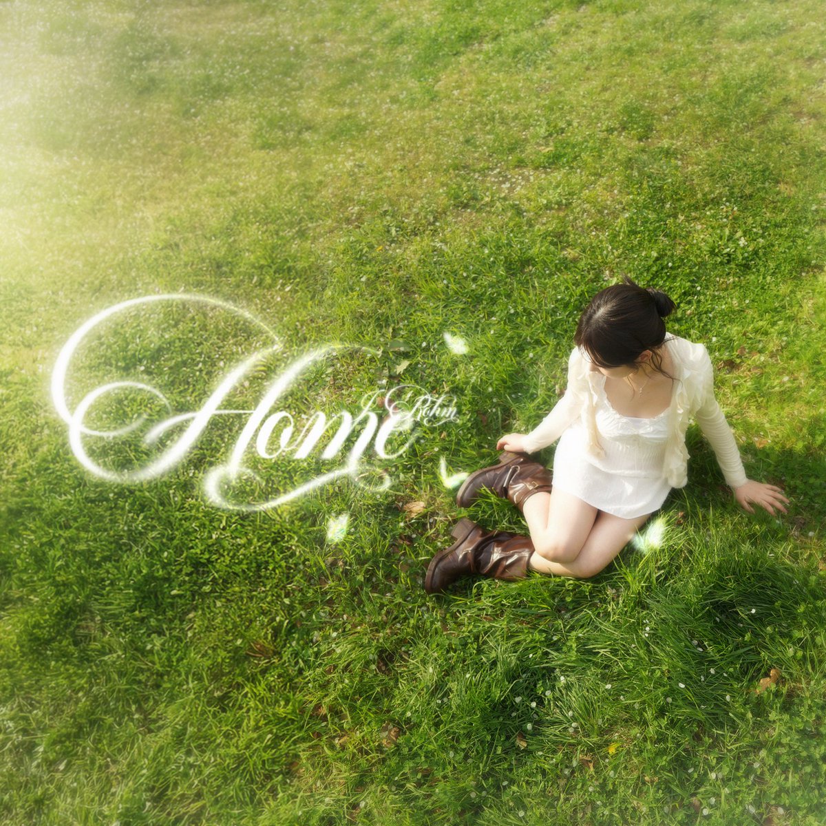 irohm_official's tweet image. My EP is out! 
The main theme of this EP is healing. 
I hope these songs can feel like a safe, comforting place for you.
I was deeply involved in the beats too.
To my fans, thank you for waiting for me.
I hope my music gives you comfort and keeps you happy 🤍 #irohm #home