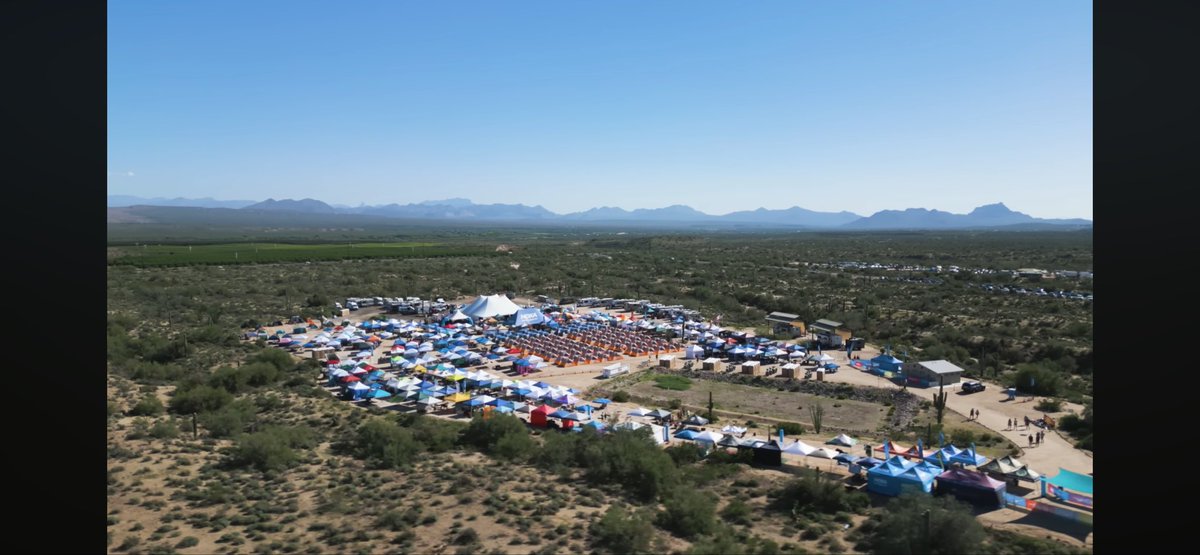 kerendg's tweet photo. My feed gave me another Cody Bare and &amp; @MountainRoche #ultra race story. This one is of resilience, generosity, and ❤️. FULL CIRCLE | 2025 Javelina 100 Mile Ultra Race https://t.co/LCQ0TXnKCW https://t.co/jOEGecV6xf