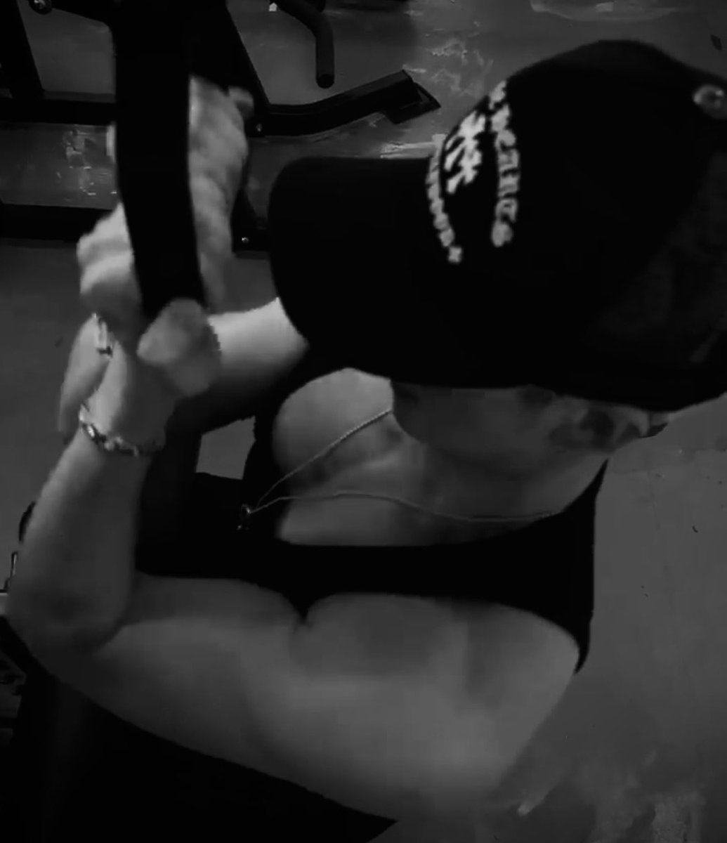 𝚟𝚊𝚕𝚔𝚜𝚖 合 tweet media