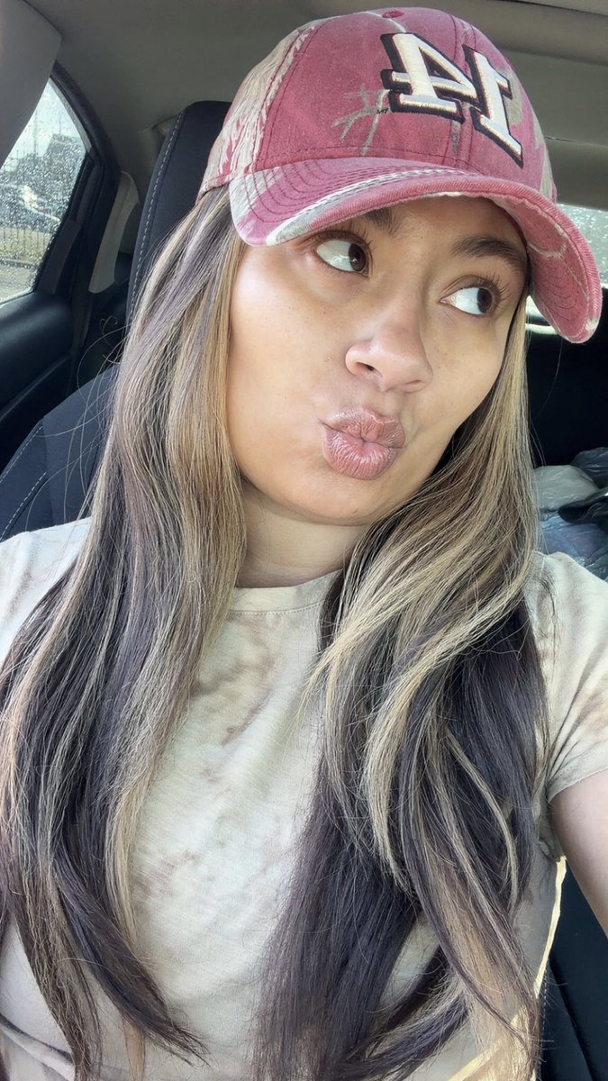 gabi ⊹₊ ⋆ tweet media