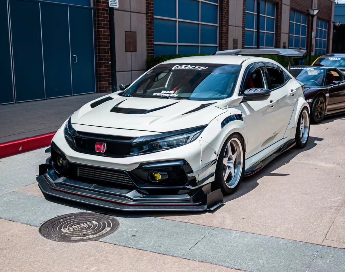 kingsofjdm's tweet photo. FK8 TYPE-R 🇯🇵🤍 https://t.co/gqNvYNai6F