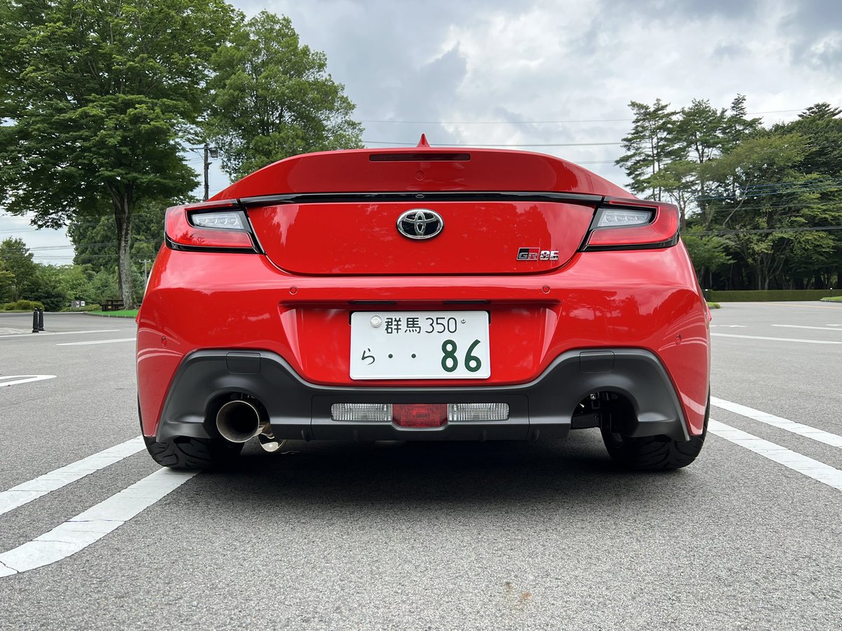 コロ助 tweet media