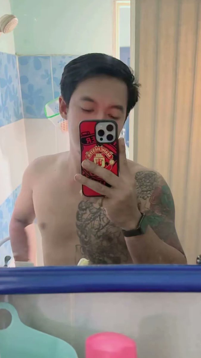 0Tepparit0's tweet photo. เหงาจัง☺️ https://t.co/UCRMWzgJnk