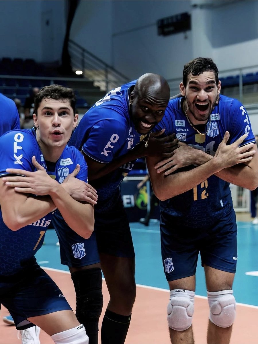 Polly 🏐 ☆彡 tweet media