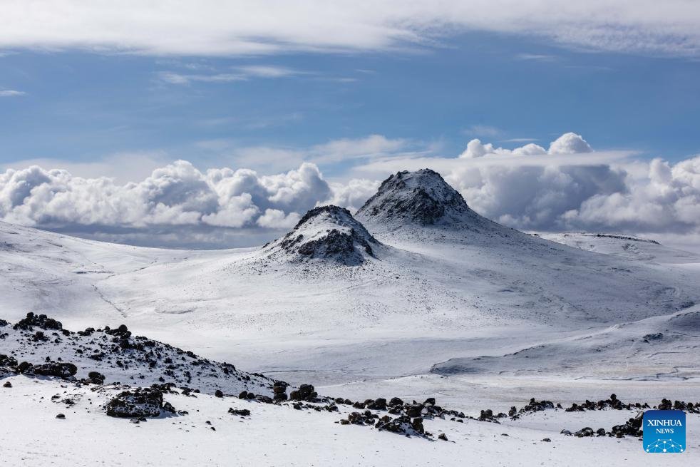VoiceofPD's tweet image. Scenery of Bamoqongzong extinct volcanic cluster in China's Xizang
#Xizang #scenery
More pics: en.people.cn/n3/2026/0417/c…