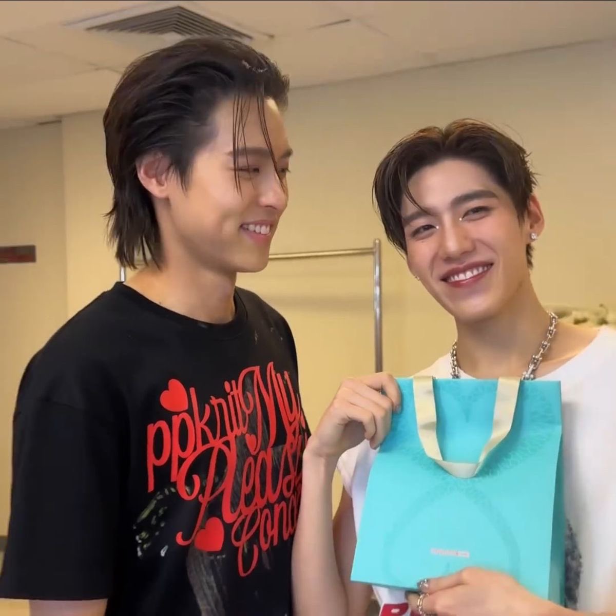 anotherbabe . tweet media