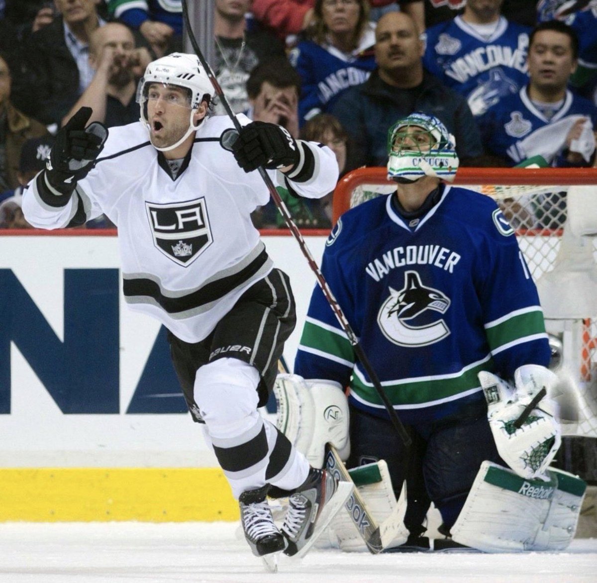 The last time the Kings let go of their coach midseason and faced the Presidents’ Trophy-winning team in the first round of the playoffs.