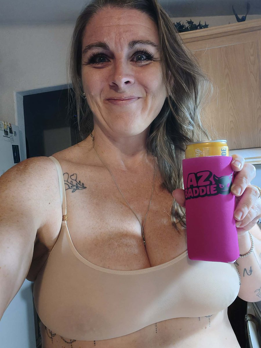 AzRed01's tweet photo. Enjoying an after work adult beverage, thanks to @AzHotGirlHub @JuicyBootyMandi and @R_Silverado for the coozie and panties! More explicit pics to cum soon! 😎 https://t.co/oDyLeomAKy