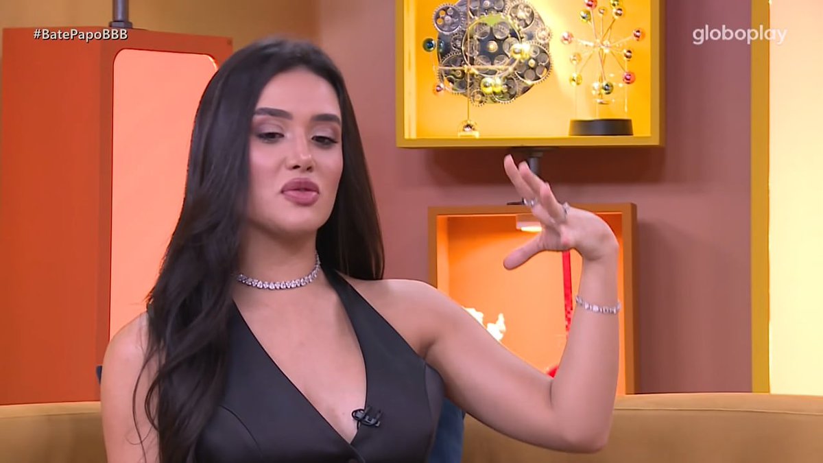 canalantenados's tweet photo. Jordana sobre o que motivou a derrubada dos dominós de Ana Paula: "Fiquei muito puta com o negócio do 'Tá com Nada', porque faltava muito. Fiquei muito puta mesmo. Mexeu com comida? É um assunto delicado..." #BBB2 https://t.co/5VlG1ccbb9